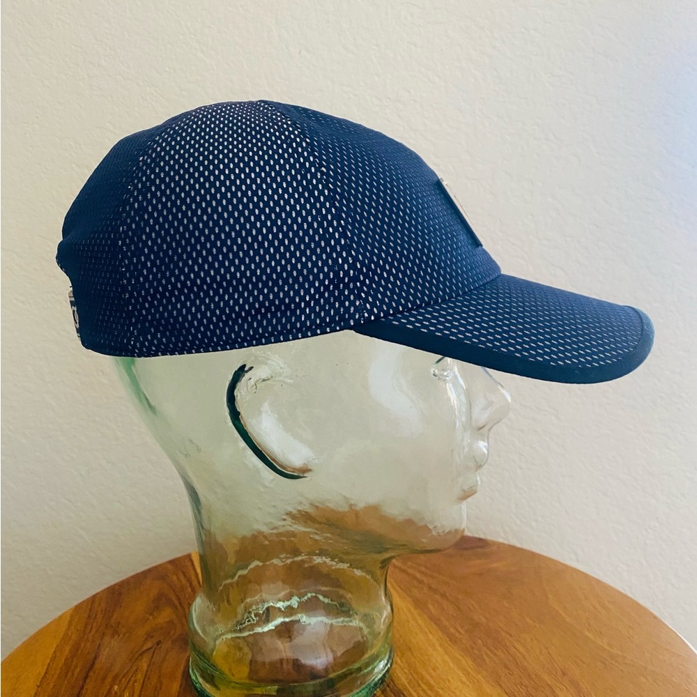 CHANEL RARE VINTAGE HAT - Picture 3 of 10